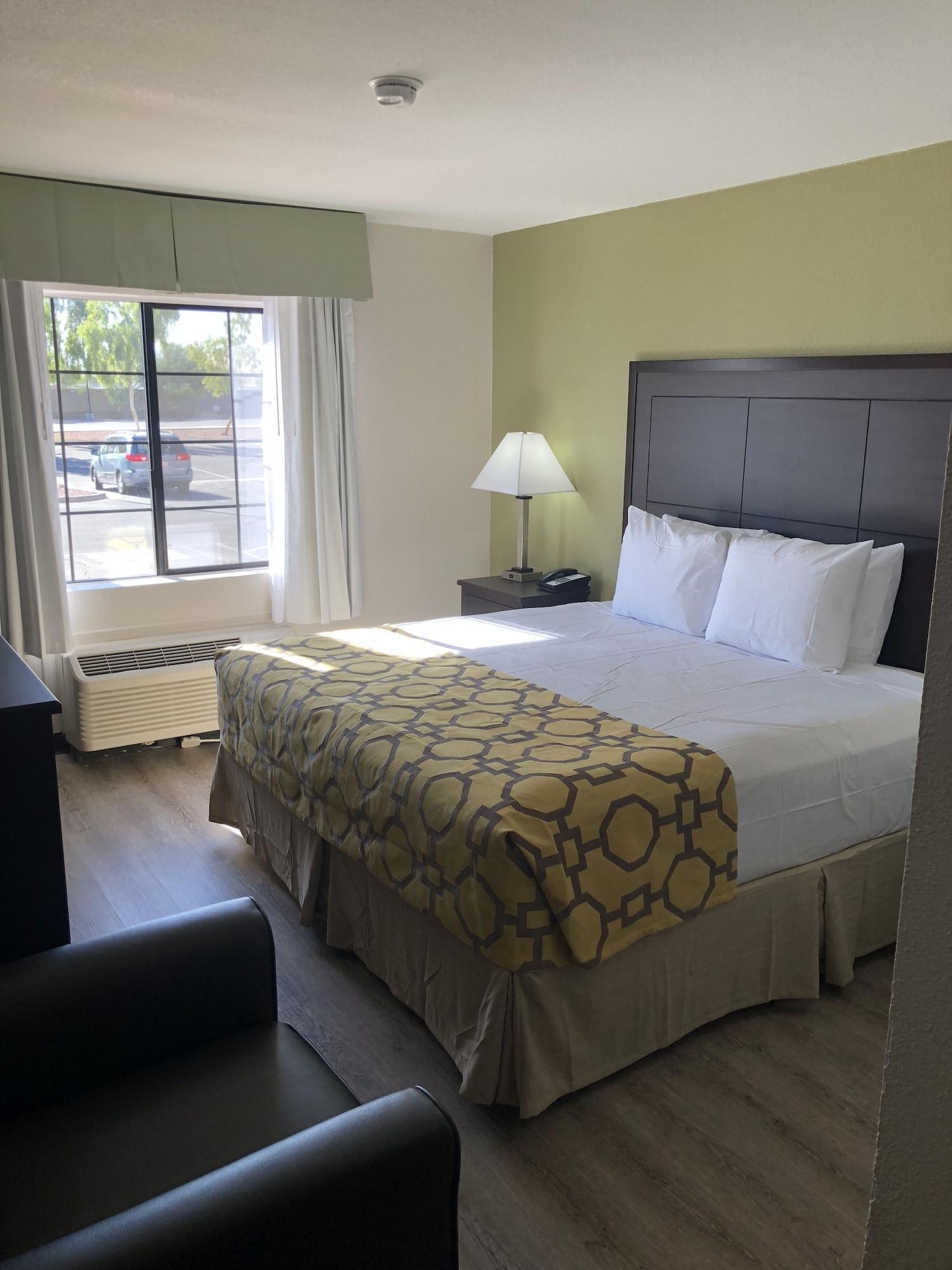 Baymont By Wyndham Phoenix I-10 Near 51St Ave מראה חיצוני תמונה